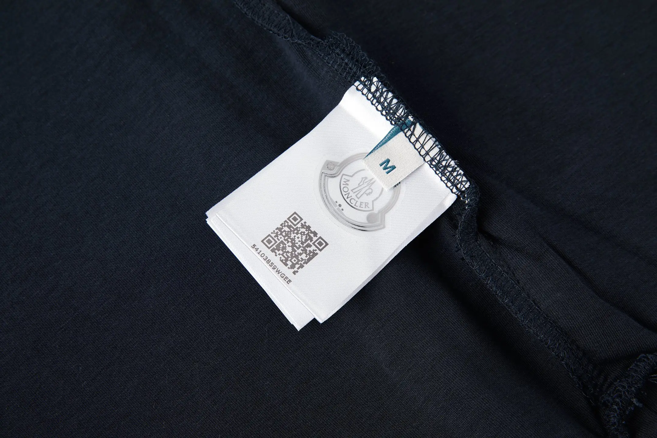 Leather-Trimmed Quarter-Zip Polo Sweatshirt D23024771 — view 9