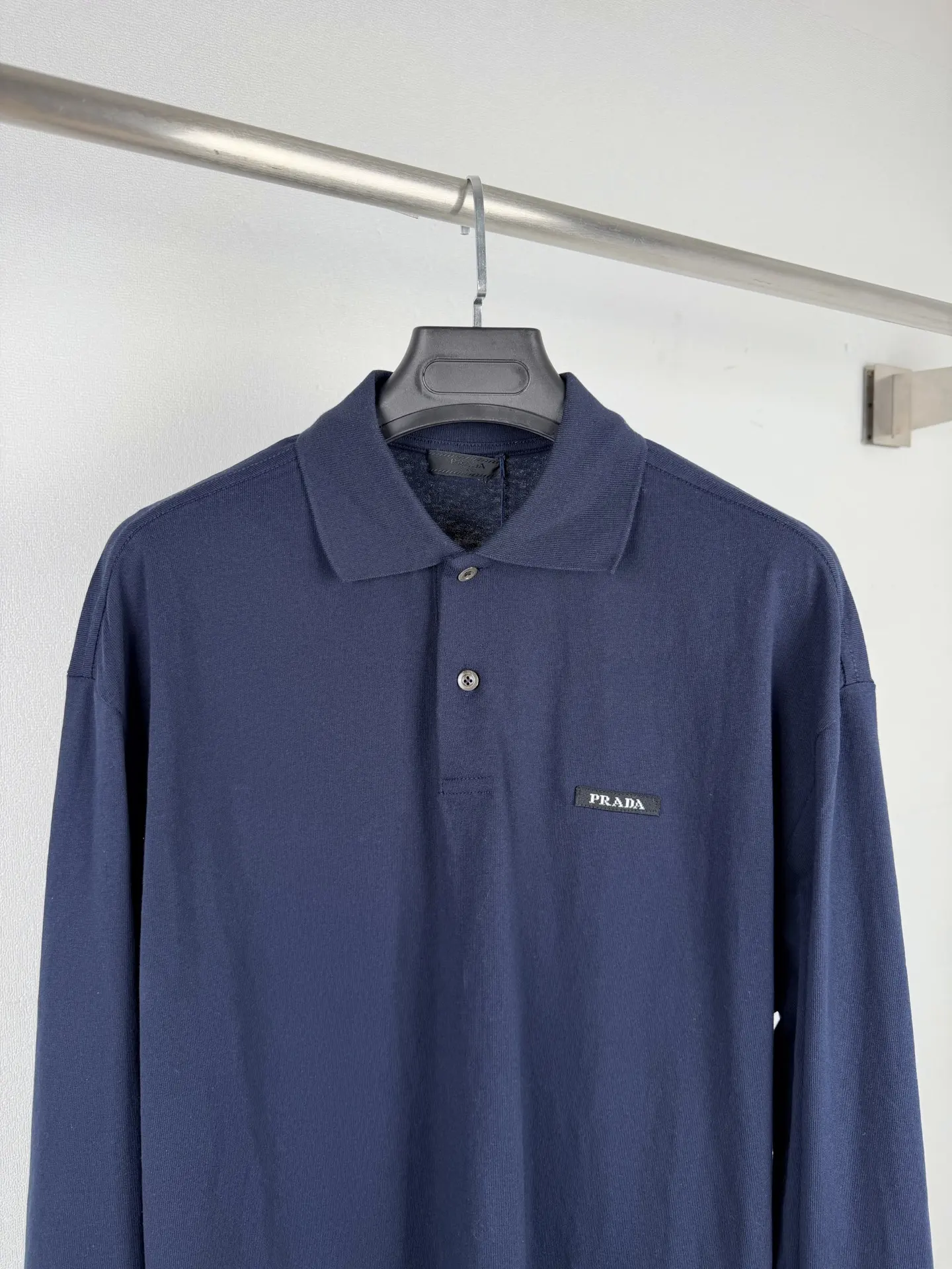 Logo-Label Long-Sleeved Polo Shirt D23022859 — view 2