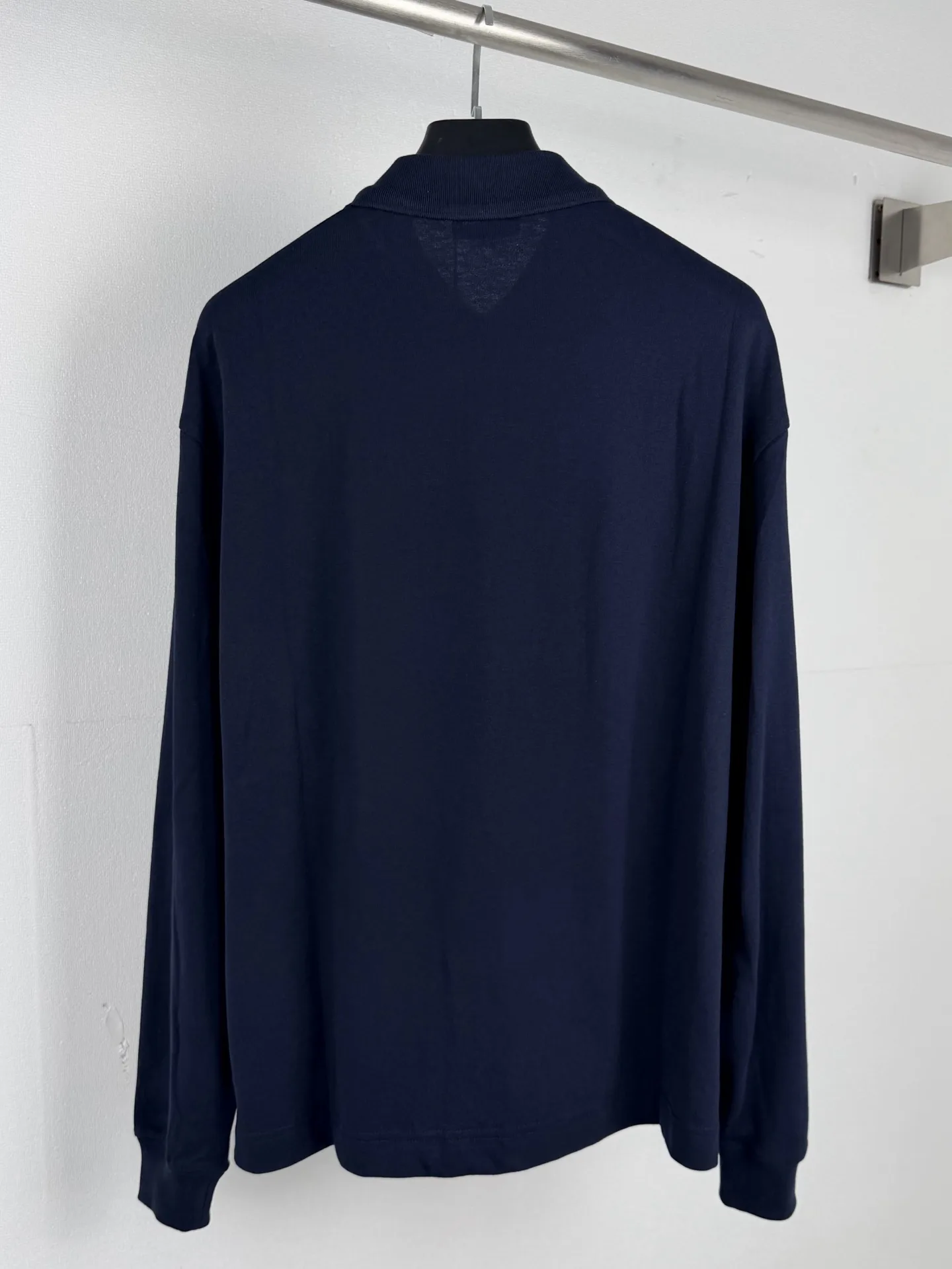Logo-Label Long-Sleeved Polo Shirt D23022859 — view 3