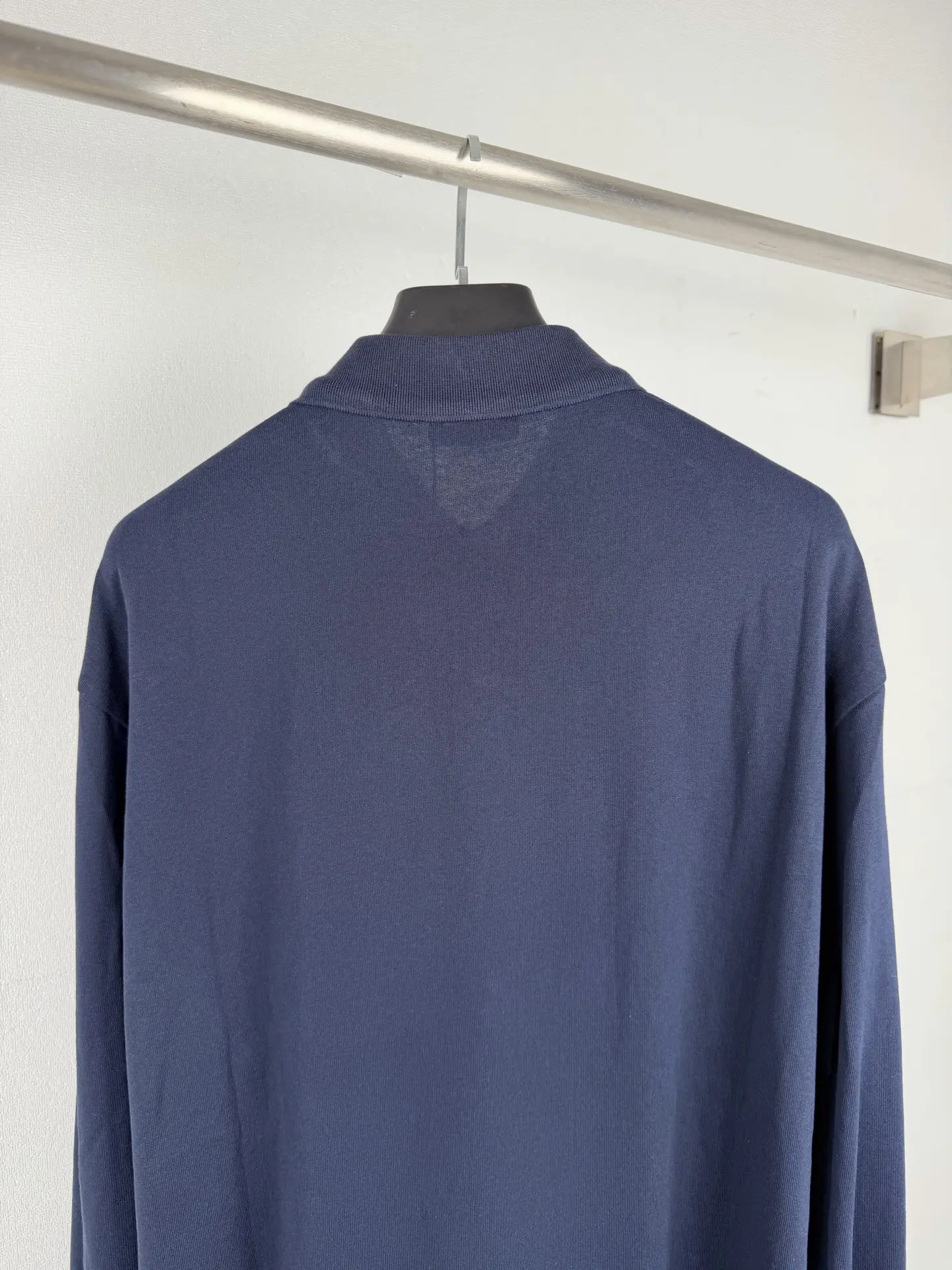 Logo-Label Long-Sleeved Polo Shirt D23022859 — view 4