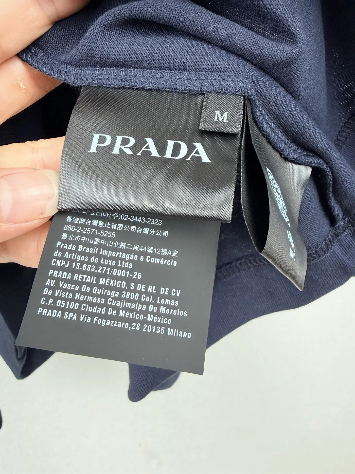 Logo-Label Long-Sleeved Polo Shirt D23022859 — view 11