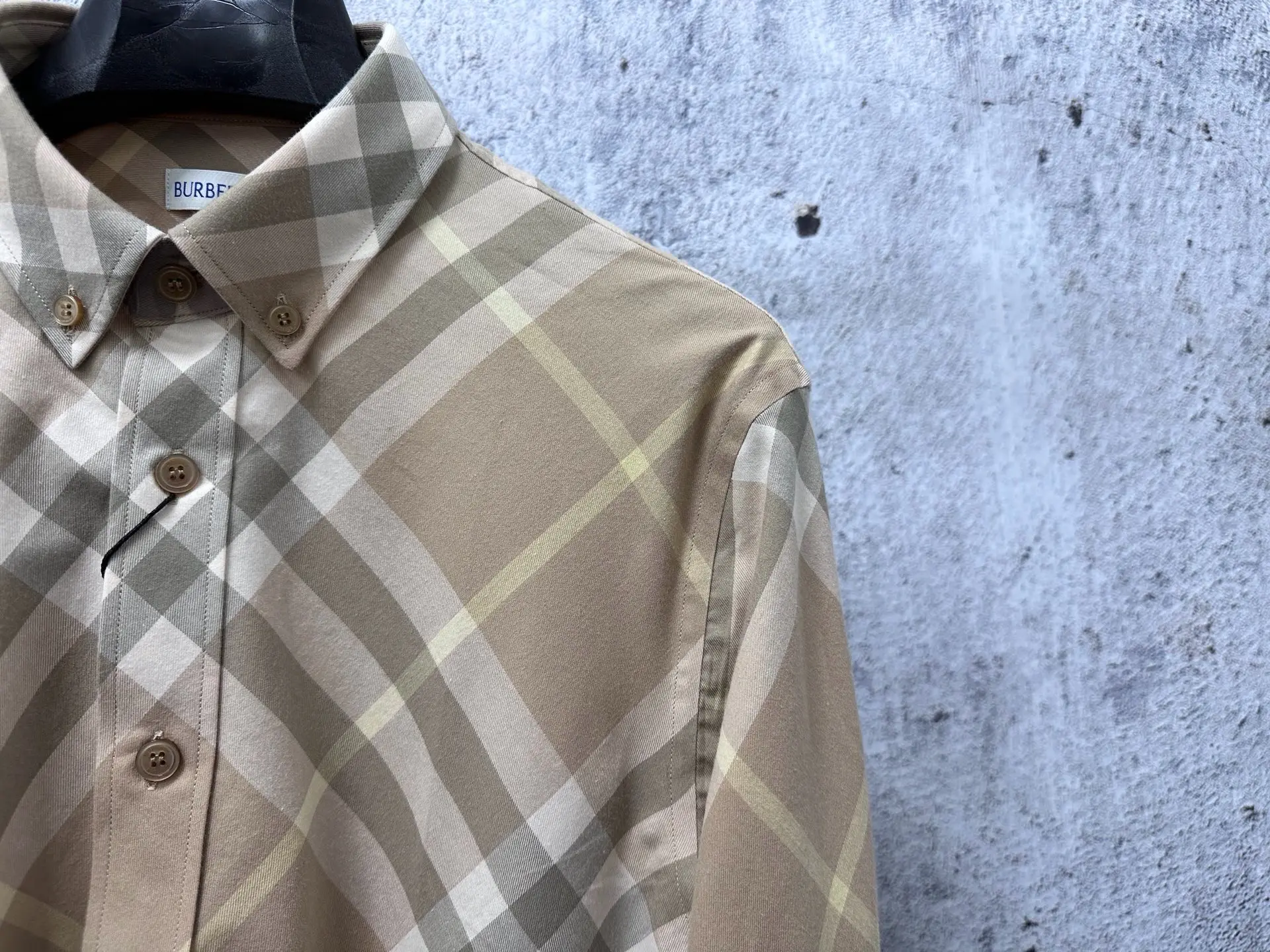 Diagonal Check Button-Down Shirt D23524872 — view 3
