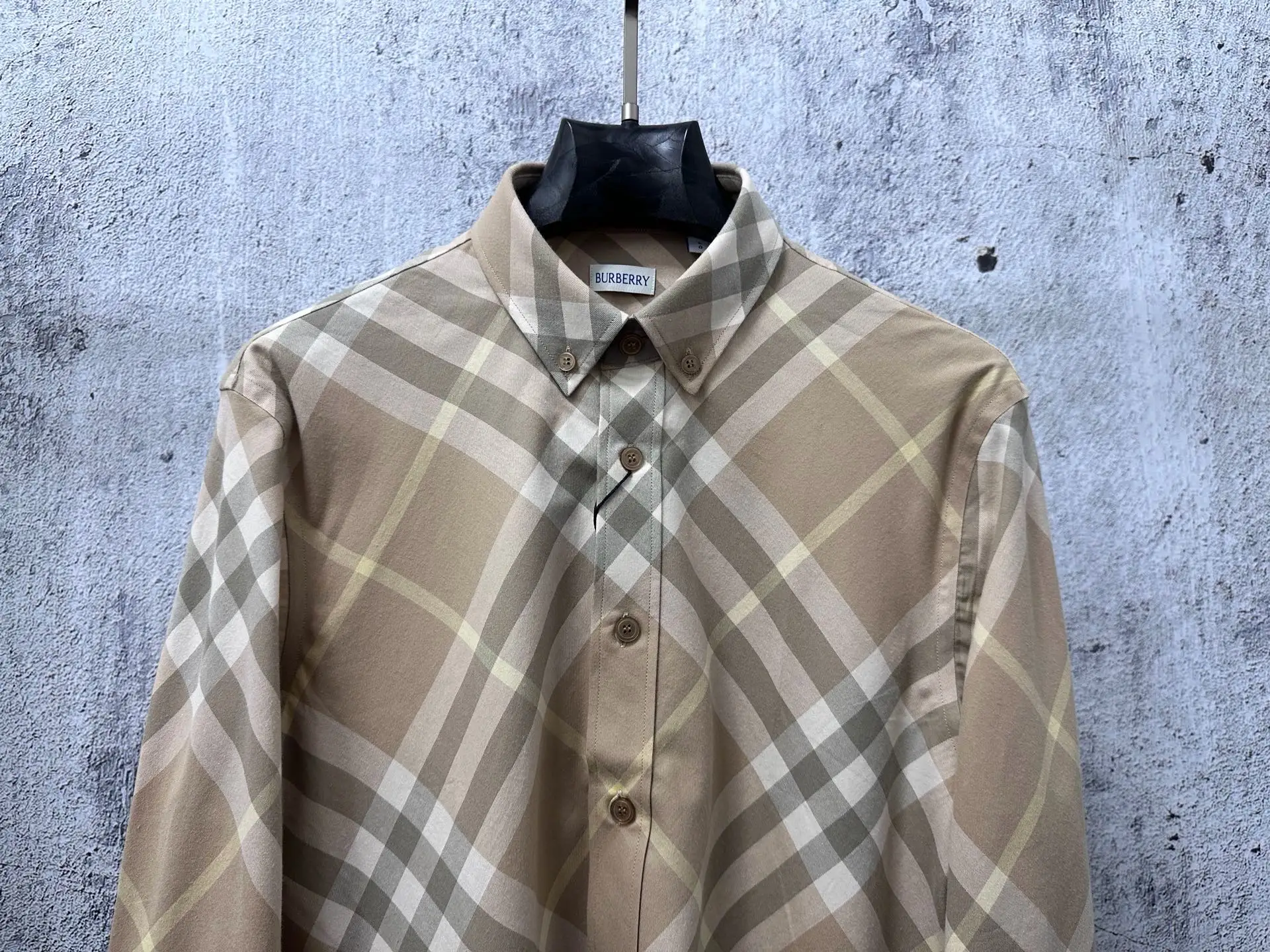 Diagonal Check Button-Down Shirt D23524872 — view 5