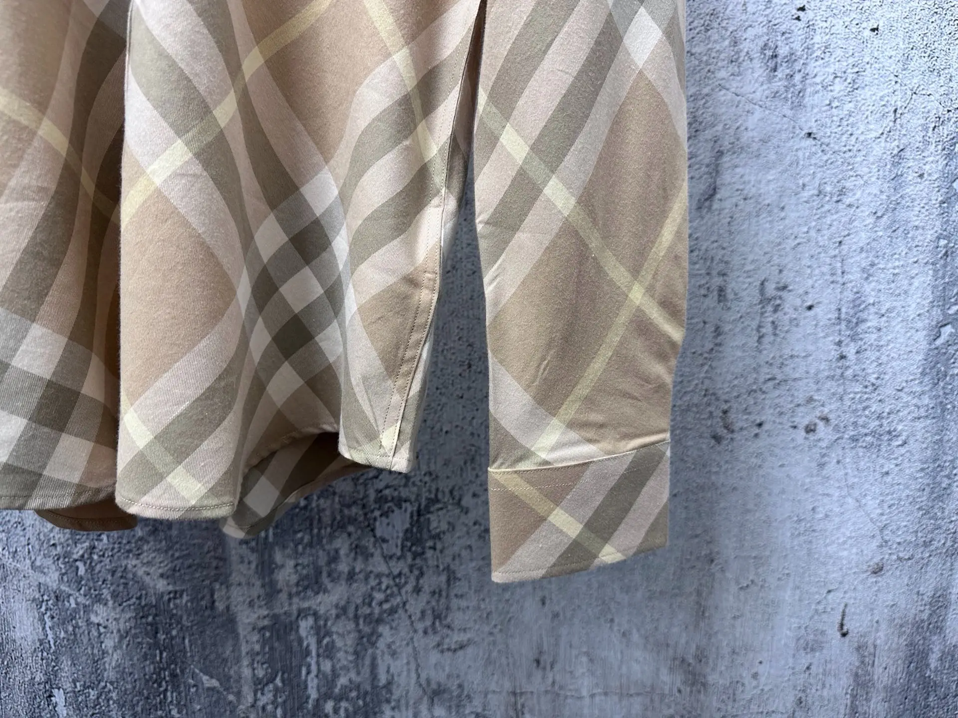 Diagonal Check Button-Down Shirt D23524872 — view 6