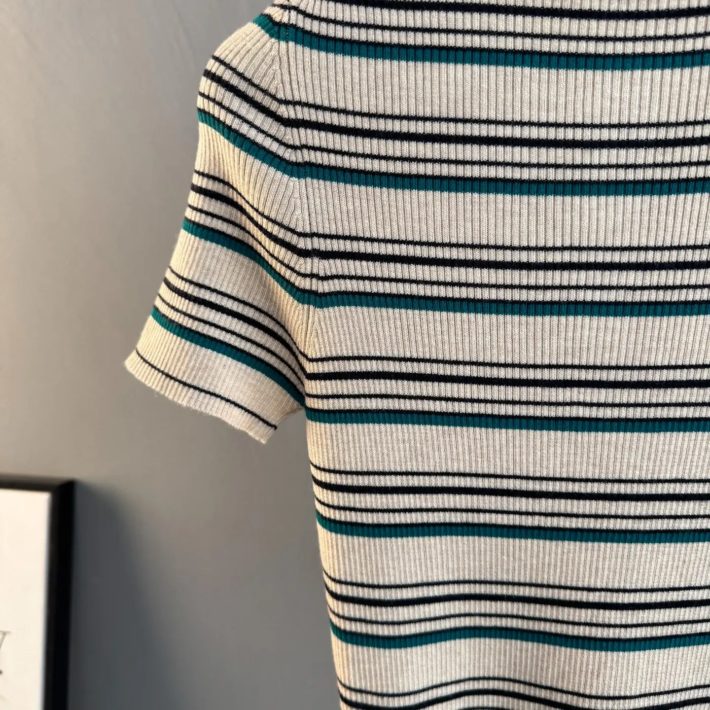 Striped Ribbed-Knit Henley Top D23524053 — view 7