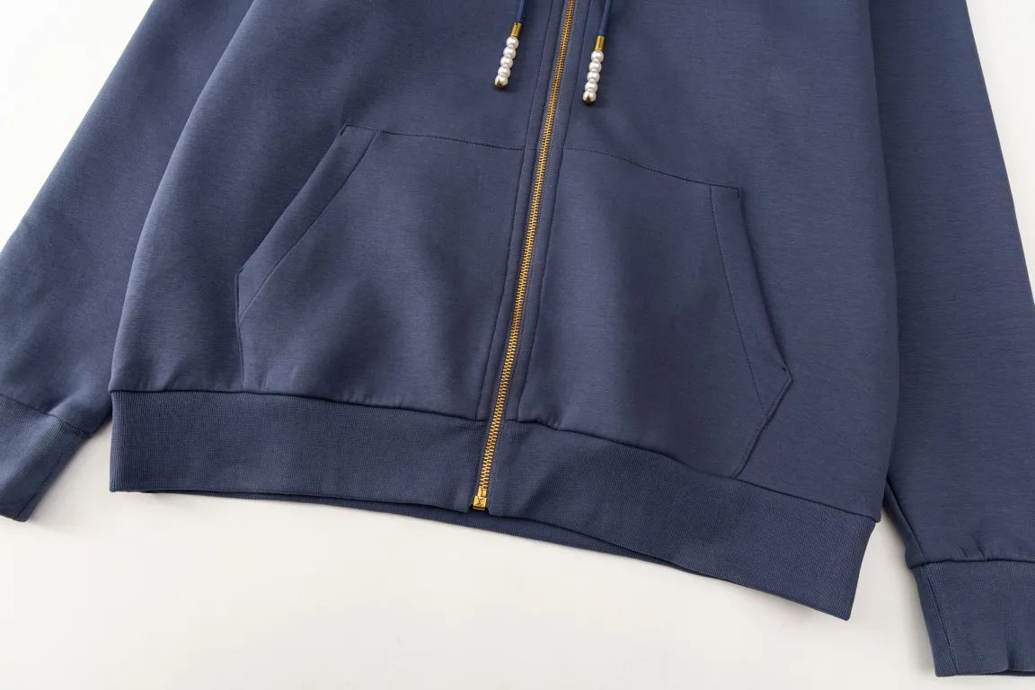 Logo Embroidery Pearl Zip-Up Hoodie D24021201 — view 10