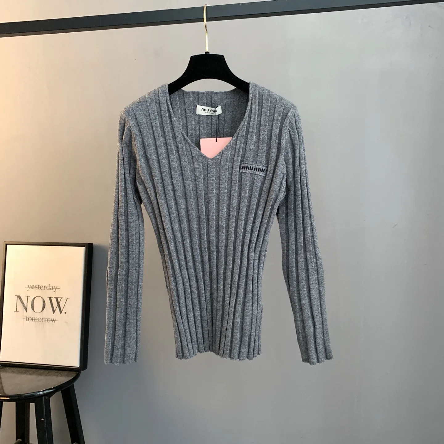 Ribbed Merino Wool V-Neck Sweater D24024188