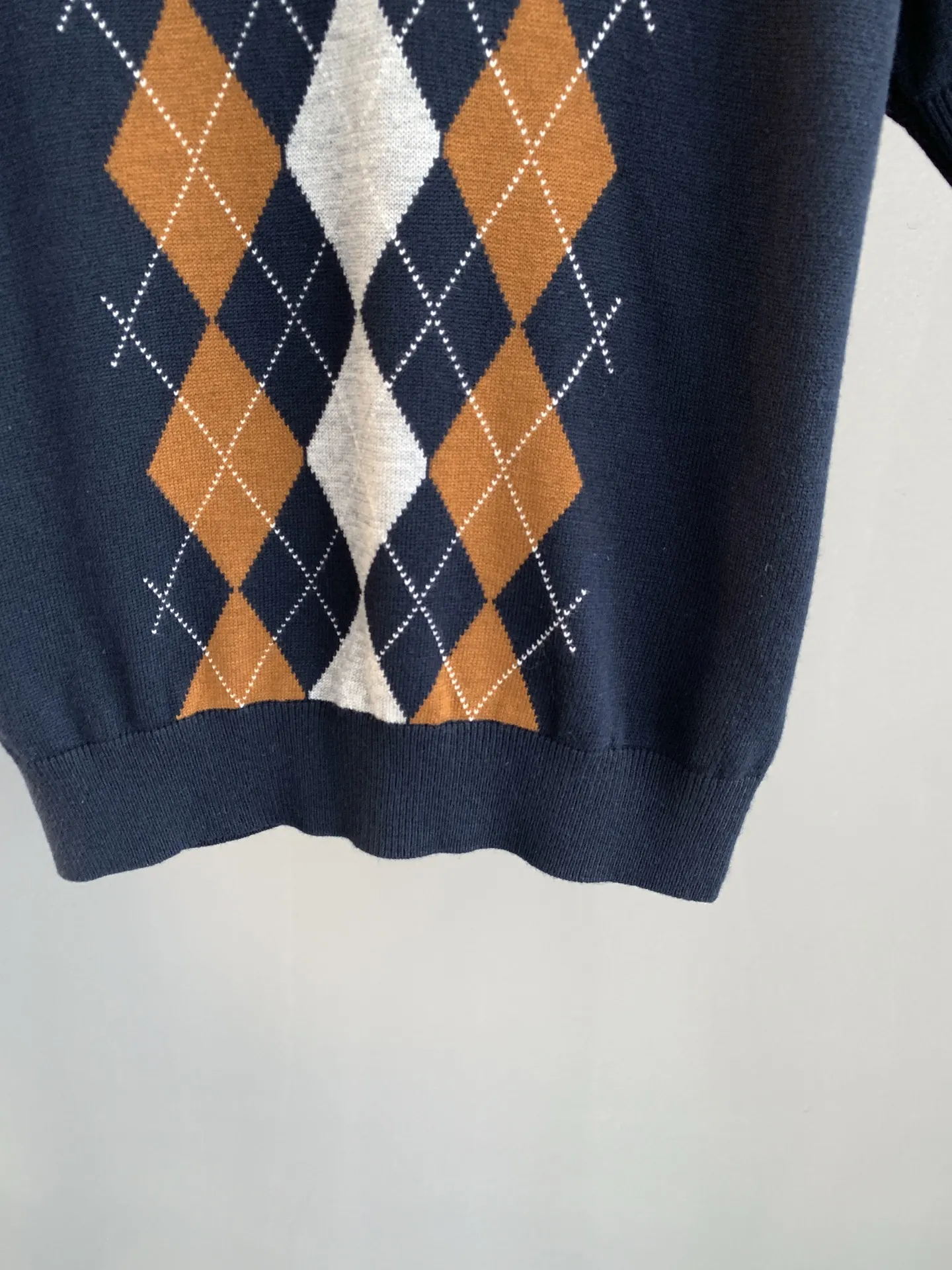 Argyle Intarsia Knit Short-Sleeve Sweater D24024057 — view 9