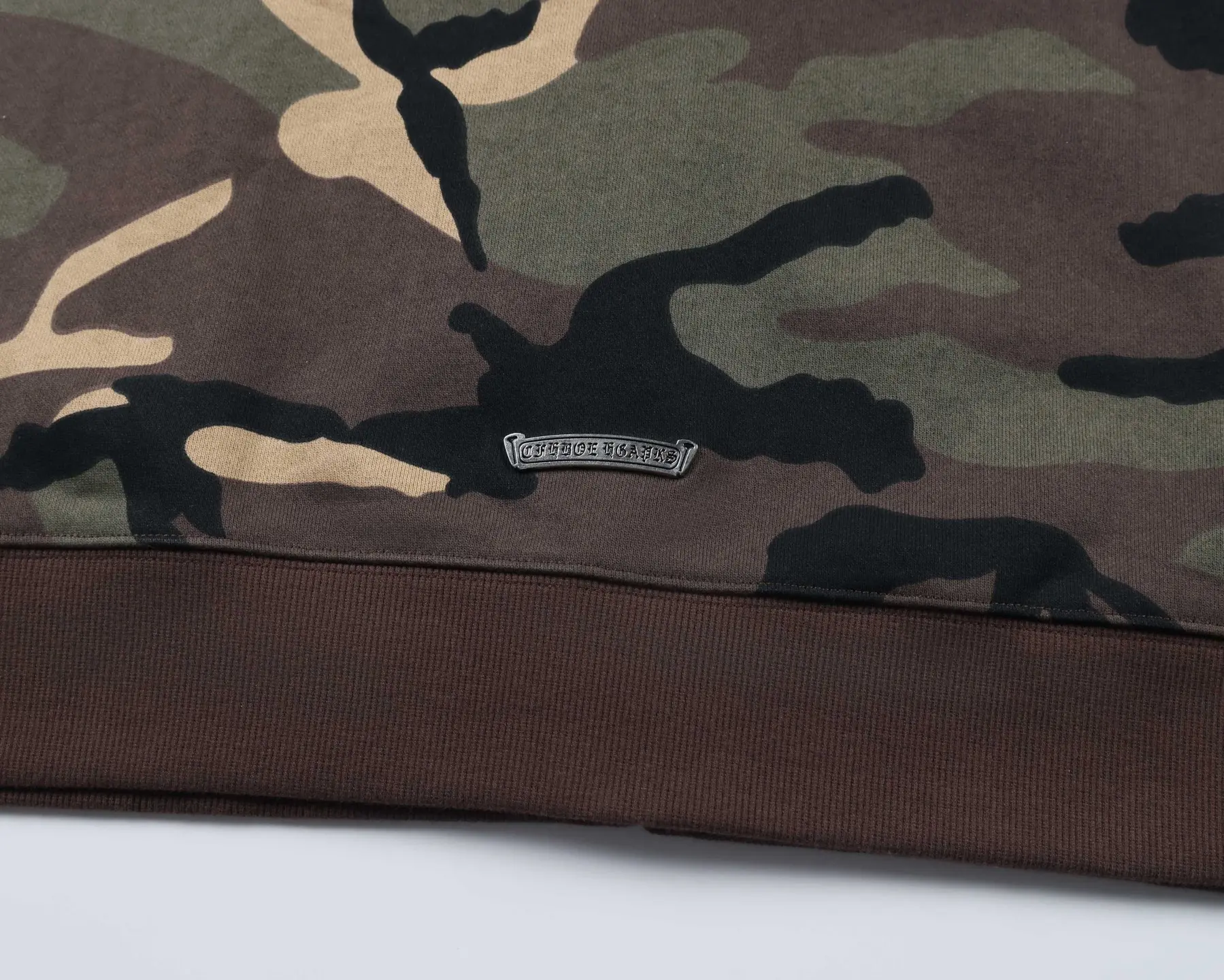 Camo Patchwork Embroidered Zip-Up Hoodie D24522749 — view 8