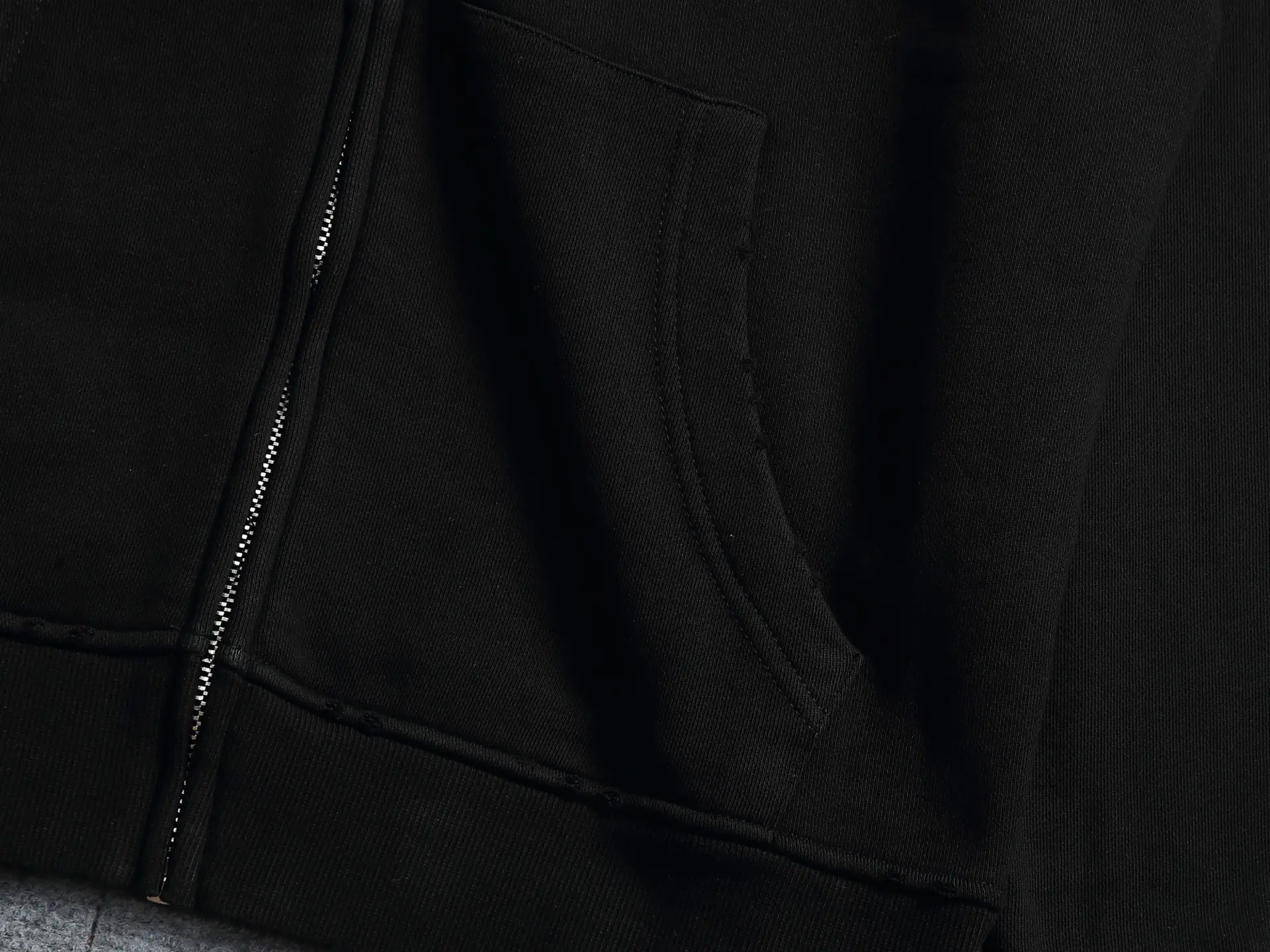 Logo Embroidered Zip-Up Hoodie D24523291 — view 4