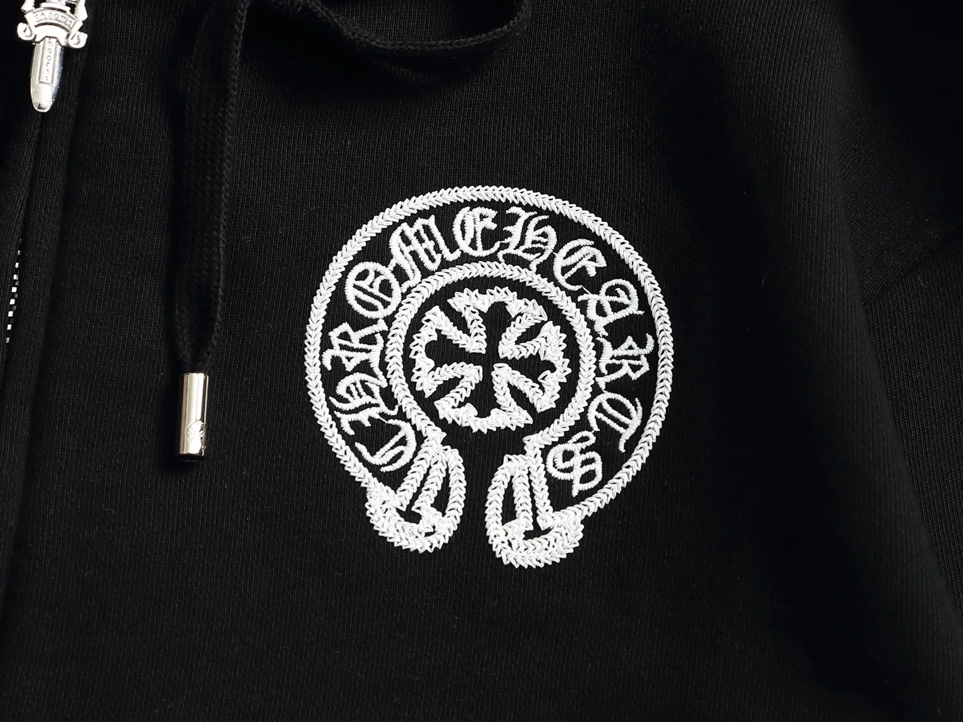 Logo Embroidered Zip-Up Hoodie D24523291 — view 6