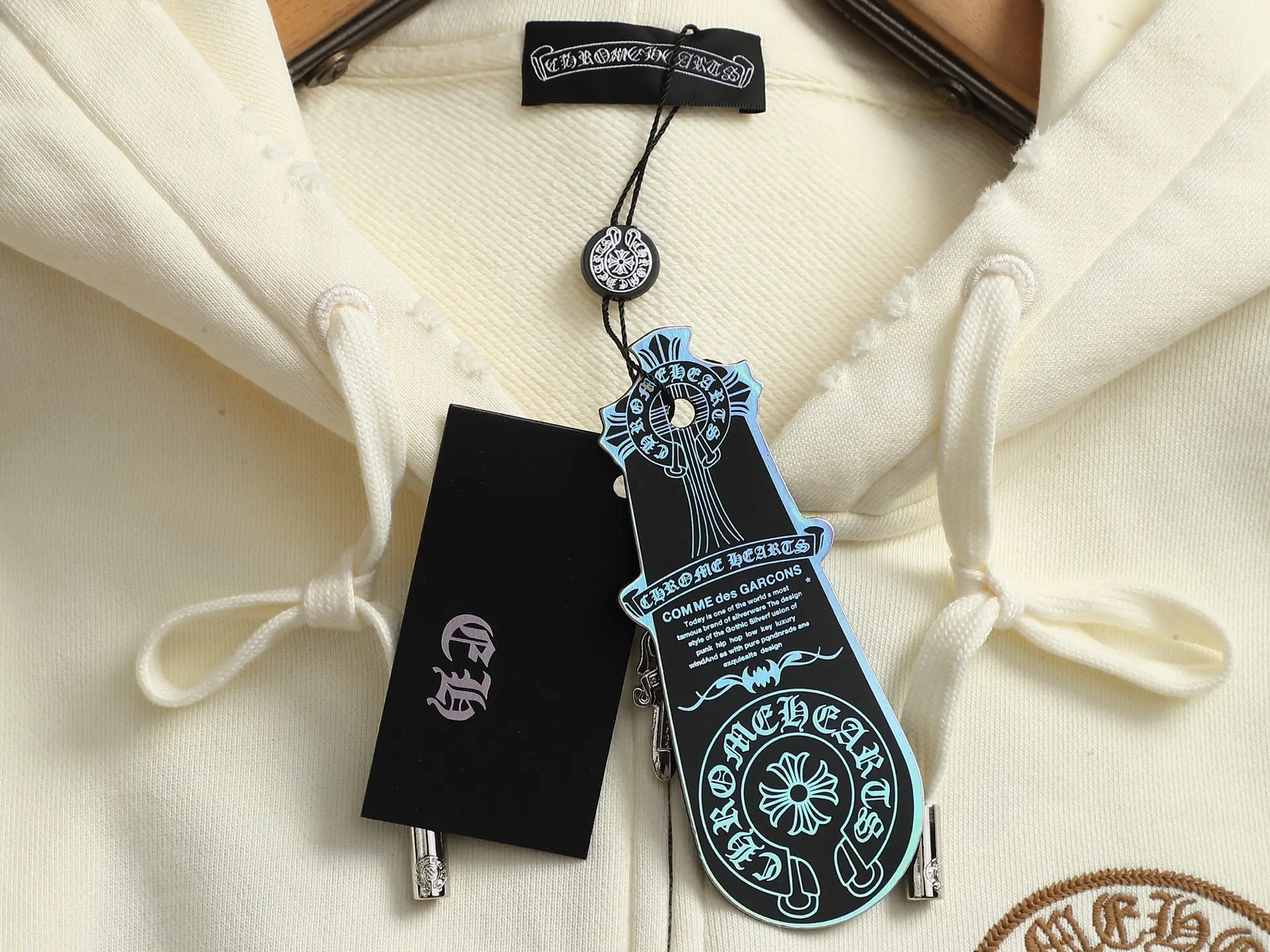 Logo Embroidery Distressed Zip-Up Hoodie D24523290 — view 8