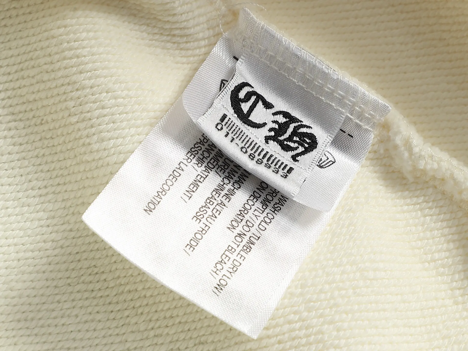 Logo Embroidery Distressed Zip-Up Hoodie D24523290 — view 11