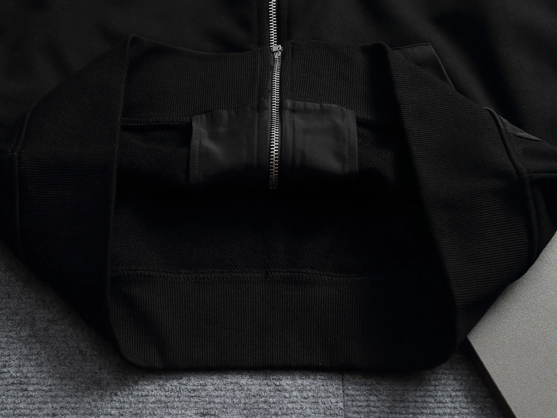 Logo-Appliqué Zip-Up Hoodie D24523292 — view 10