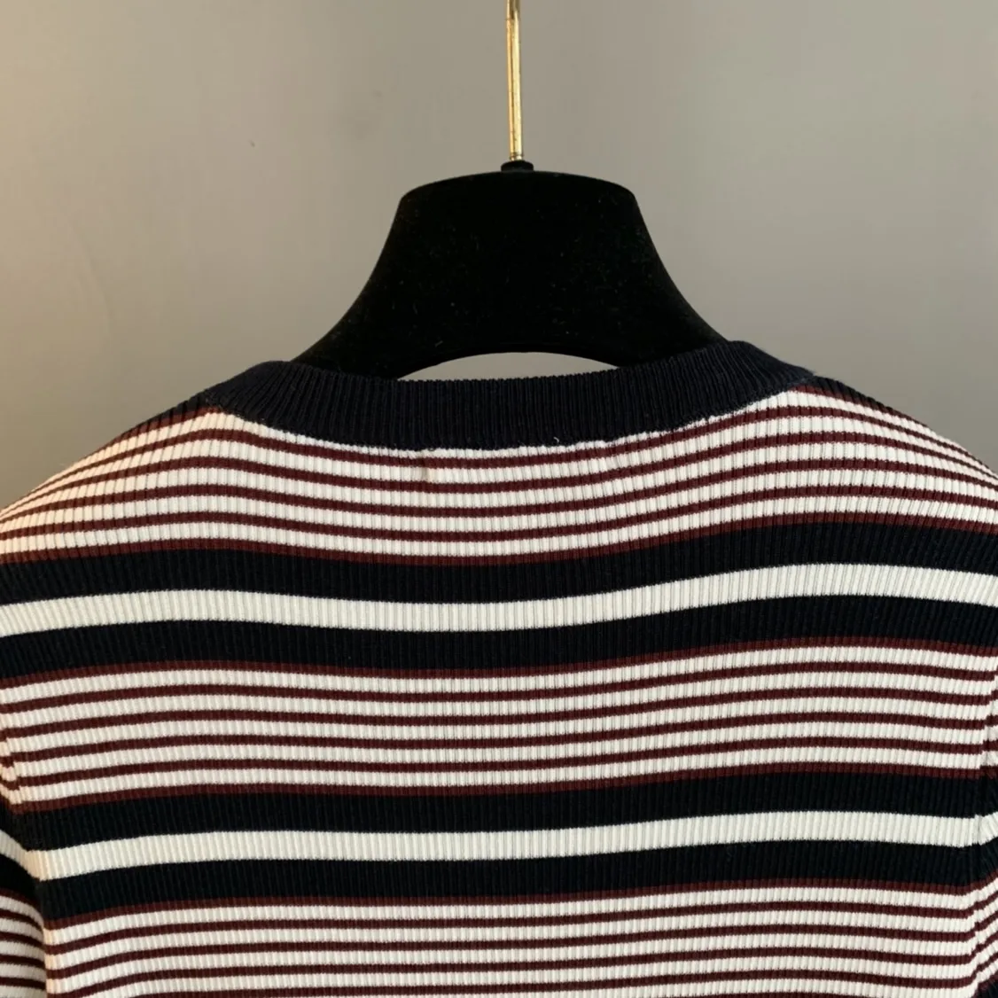 Logo-Embroidered Striped Knit Top D24524051 — view 4