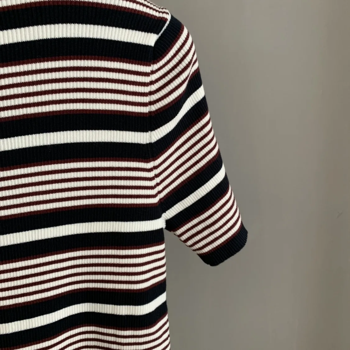 Logo-Embroidered Striped Knit Top D24524051 — view 10