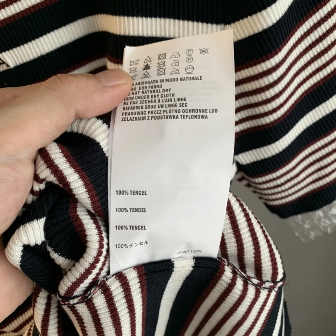 Logo-Embroidered Striped Knit Top D24524051 — view 12