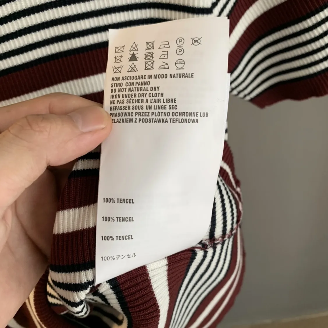 Striped Ribbed-Knit Logo T-Shirt D24524050 — view 11