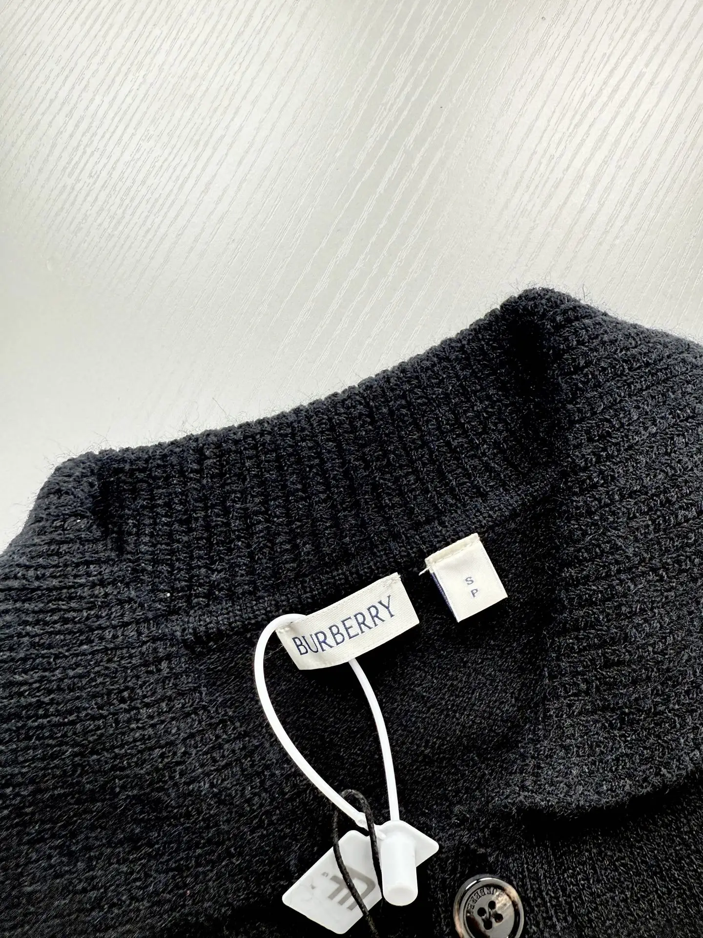 Logo-Embroidered Collared Knit Cardigan D25023915 — view 11