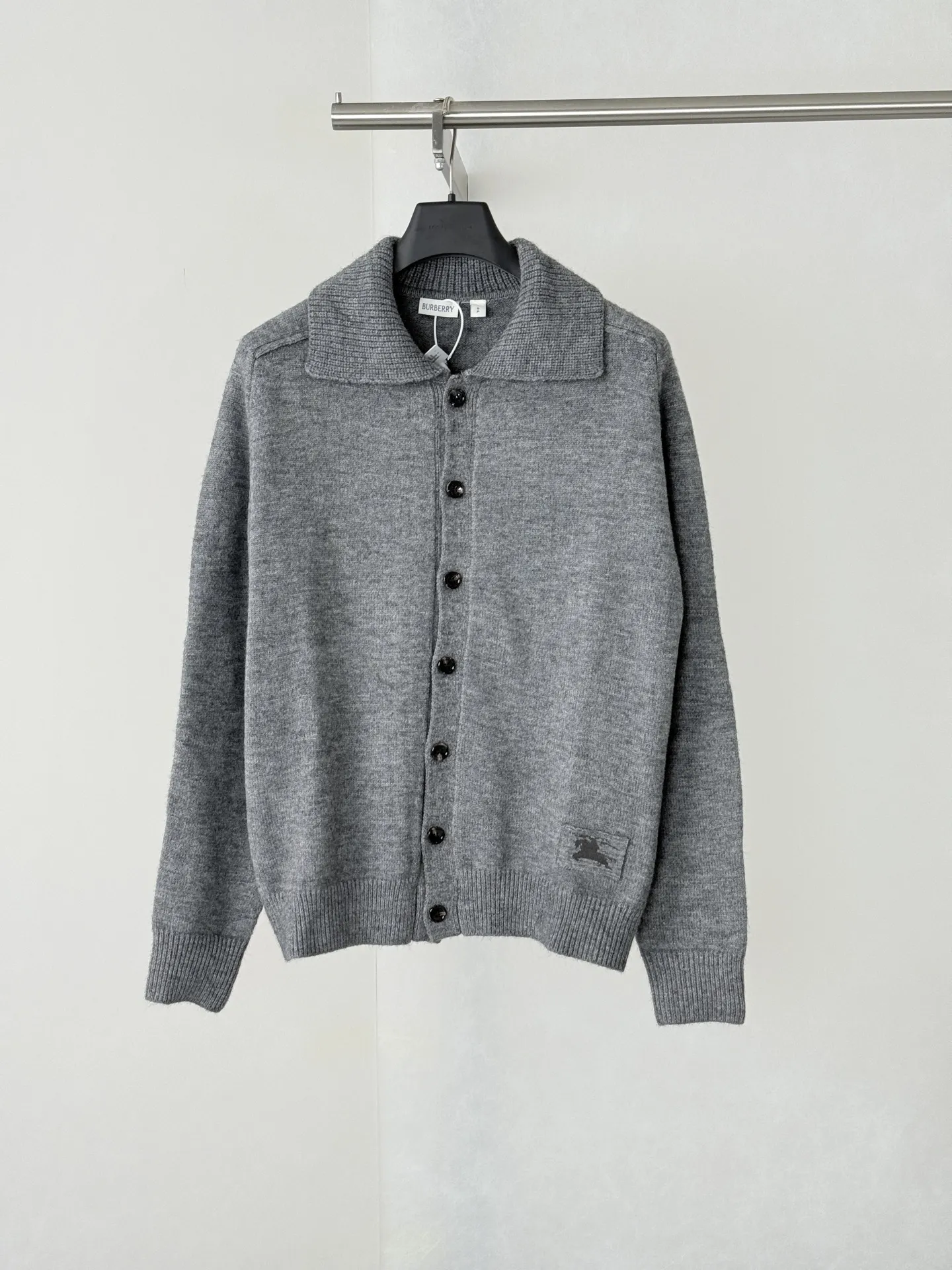 Logo-Embroidered Collared Knit Cardigan D25023914