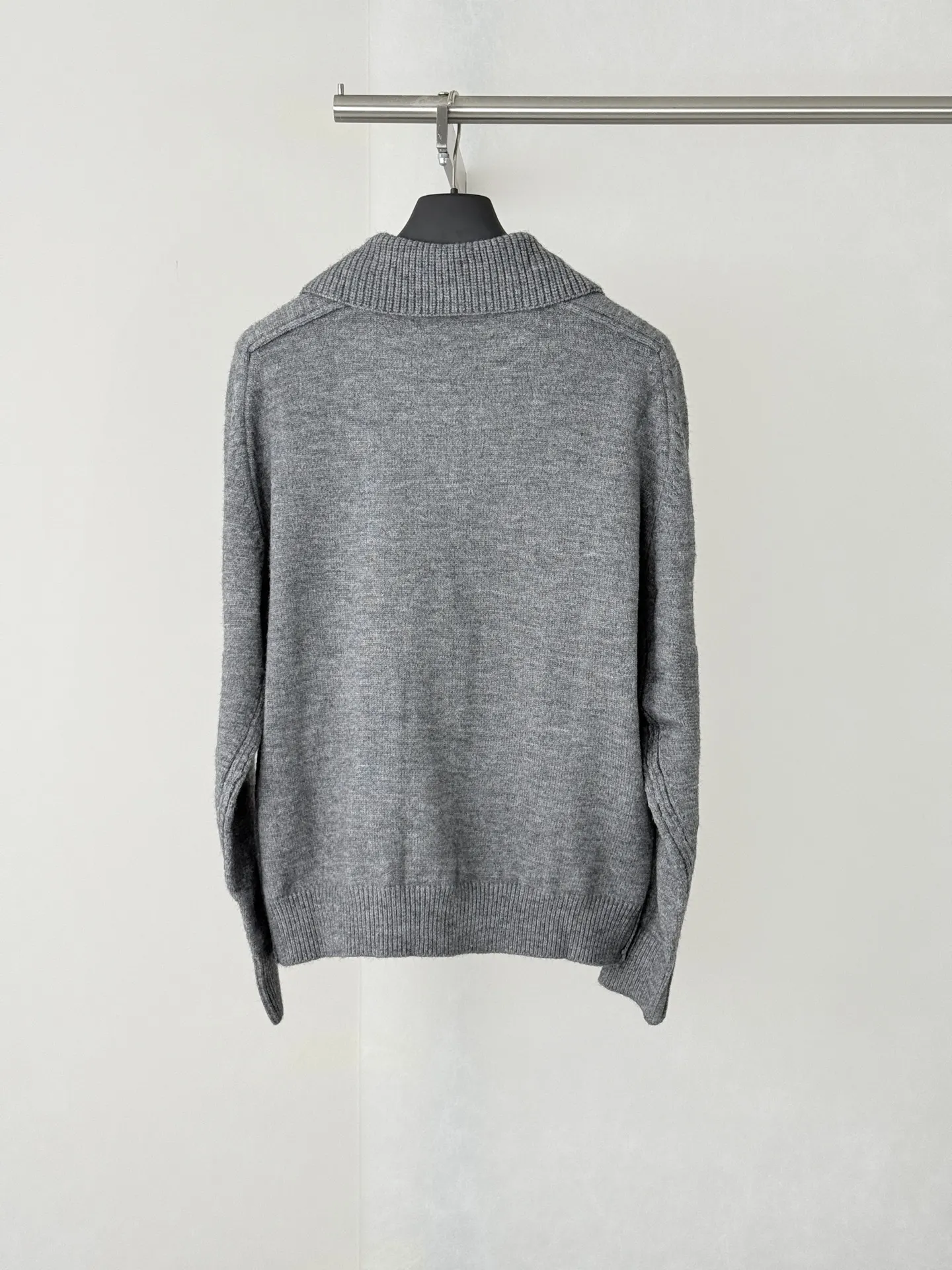 Logo-Embroidered Collared Knit Cardigan D25023914 — view 2