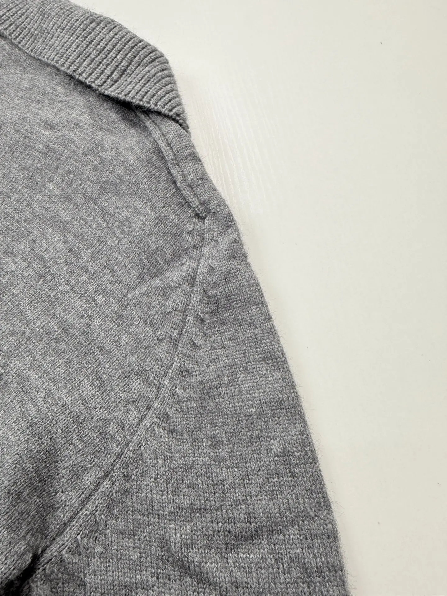 Logo-Embroidered Collared Knit Cardigan D25023914 — view 10