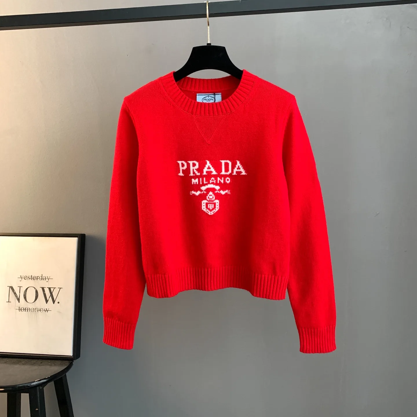 Logo Intarsia Wool Crew-Neck Sweater D25024187