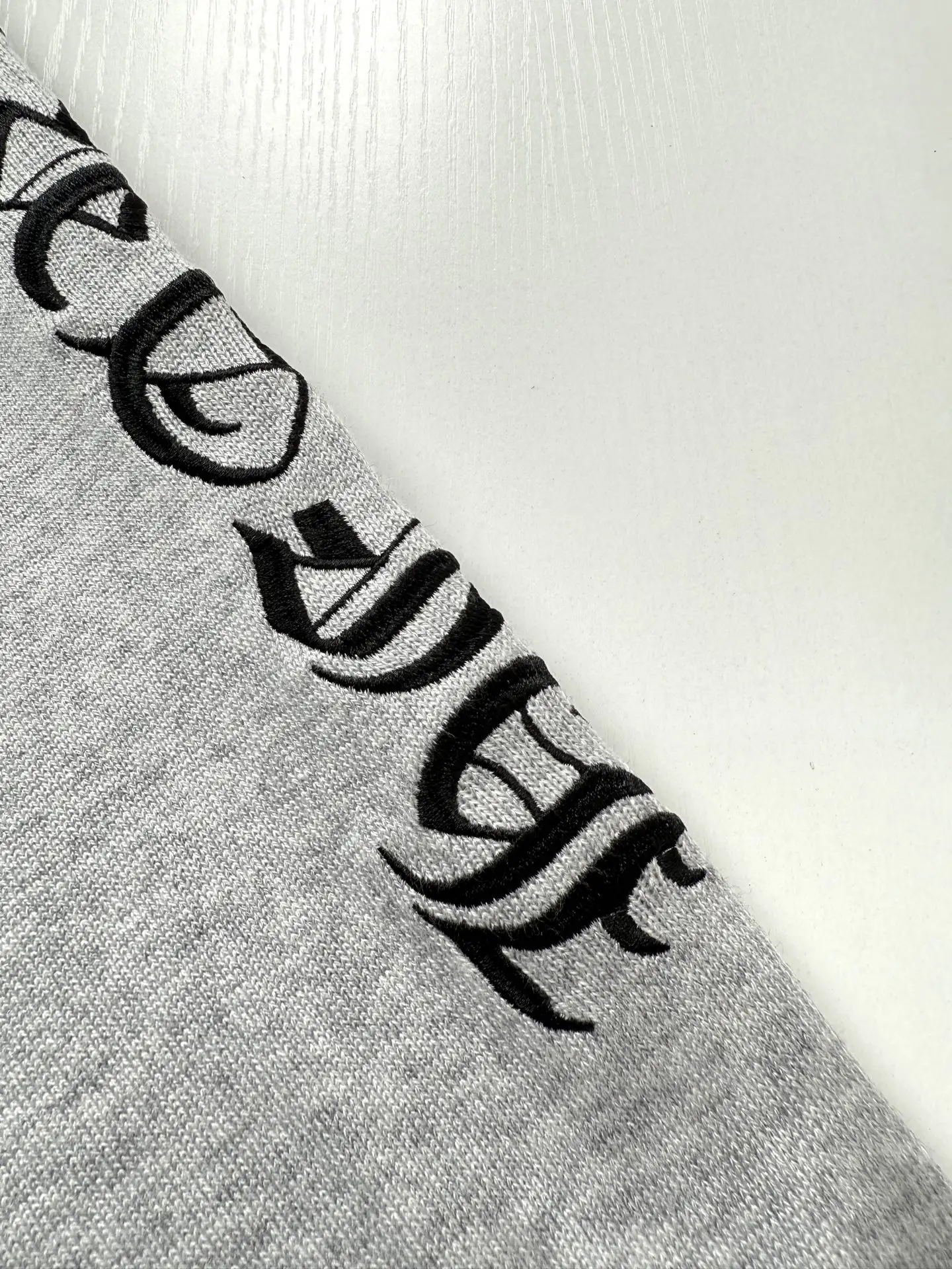 Gothic Script Embroidered Crew-Neck Sweater D25523919 — view 6