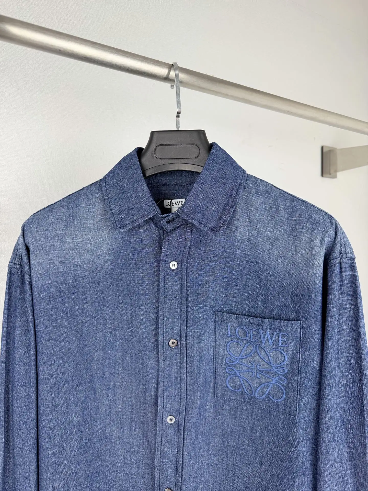 Anagram Embroidered Washed Denim Shirt D25521295 — view 2