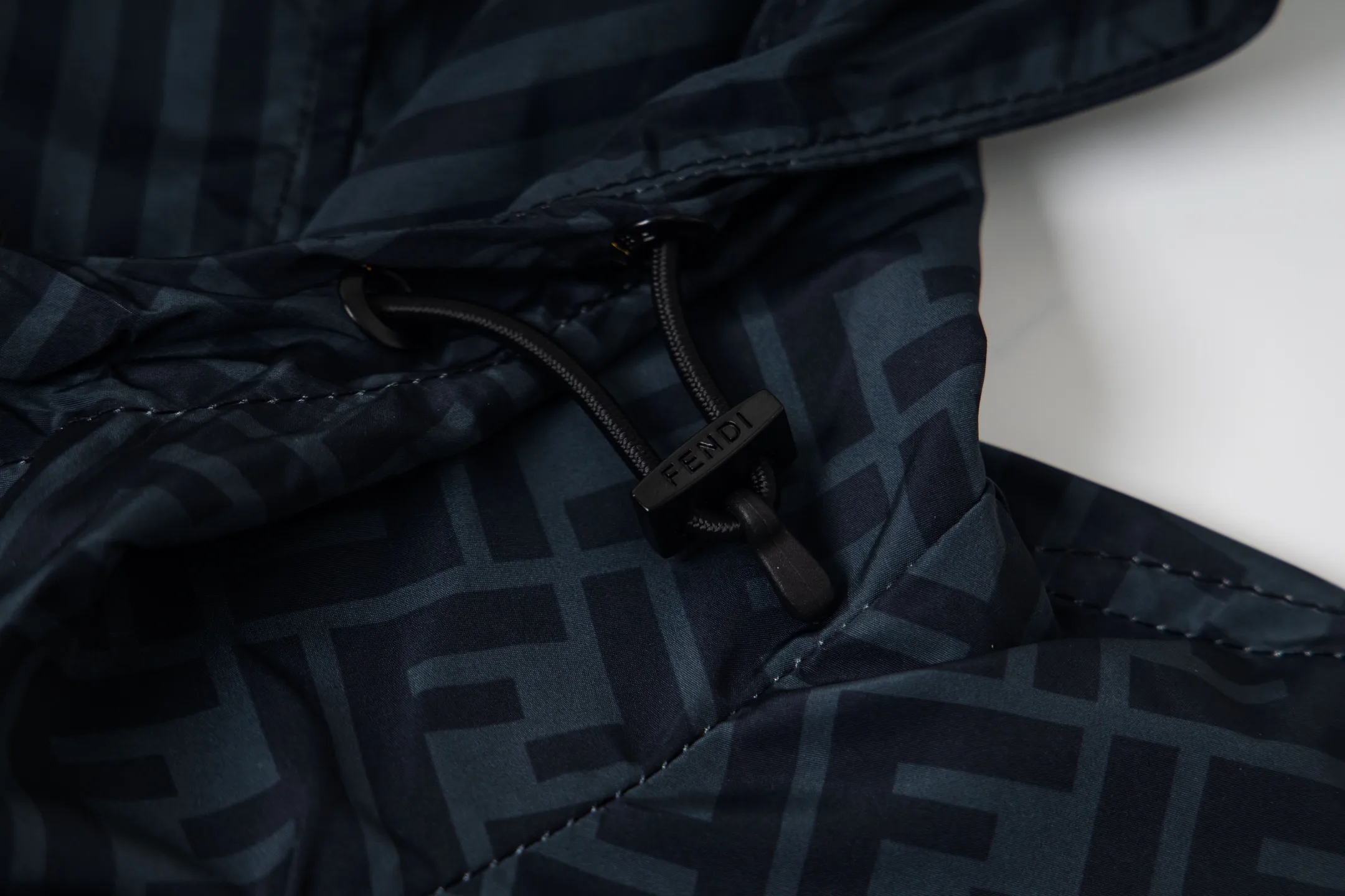 Reversible FF Monogram Jacquard Hooded Jacket D25523499 — view 4