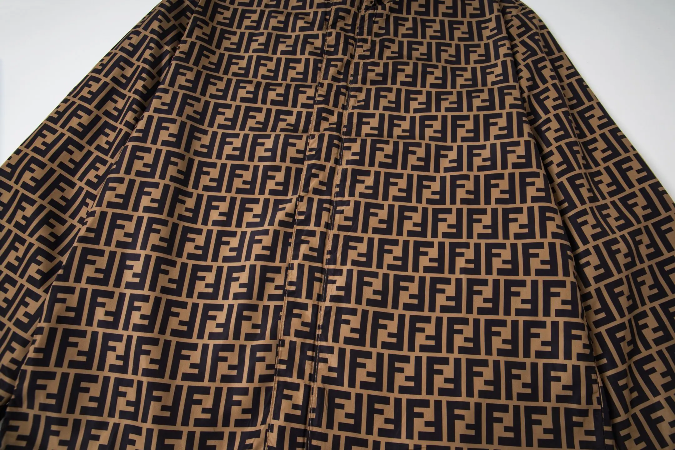 Reversible FF Monogram Jacquard Hooded Jacket D25523497 — view 3