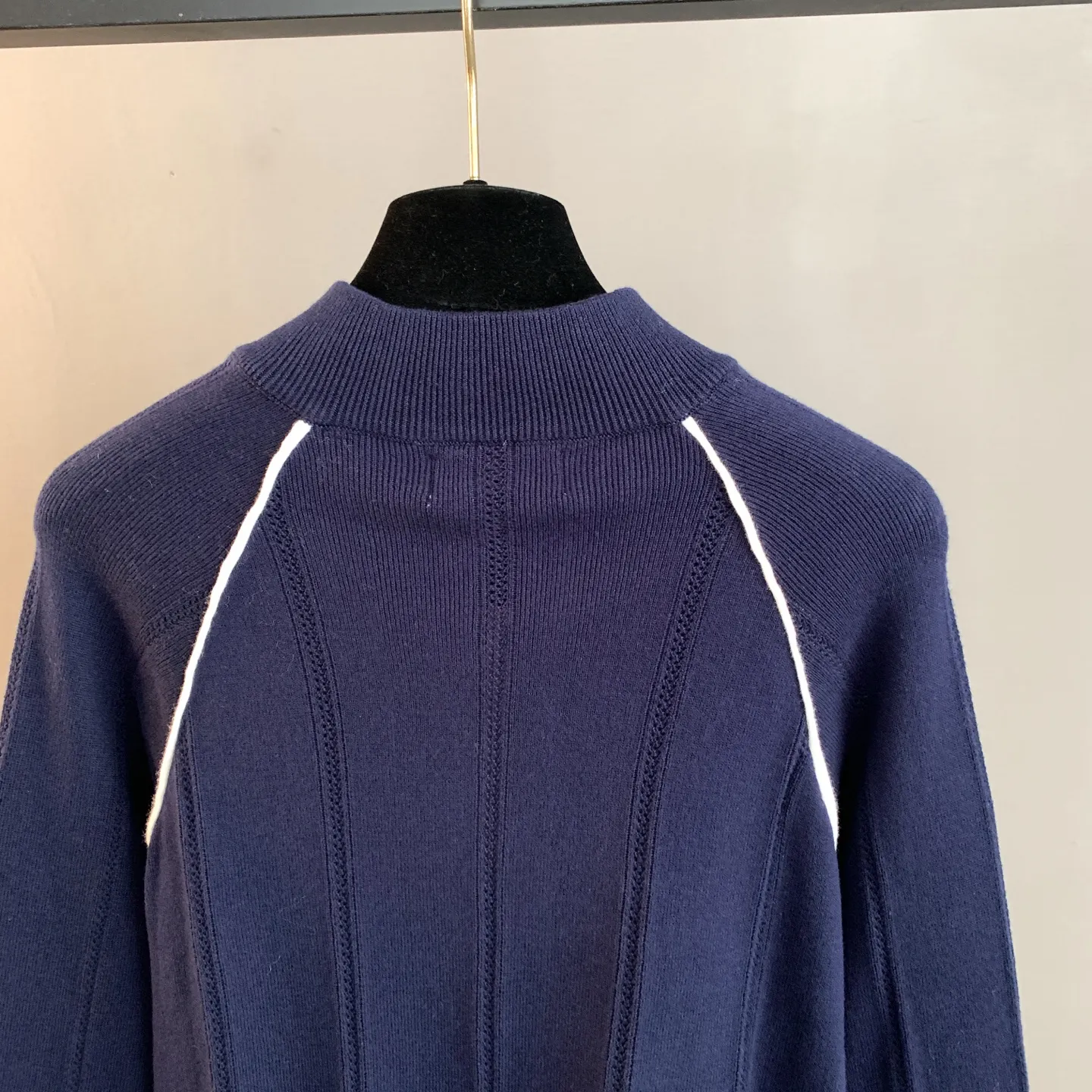 Logo-Embroidered Zip-Up Knit Cardigan D25524189 — view 4