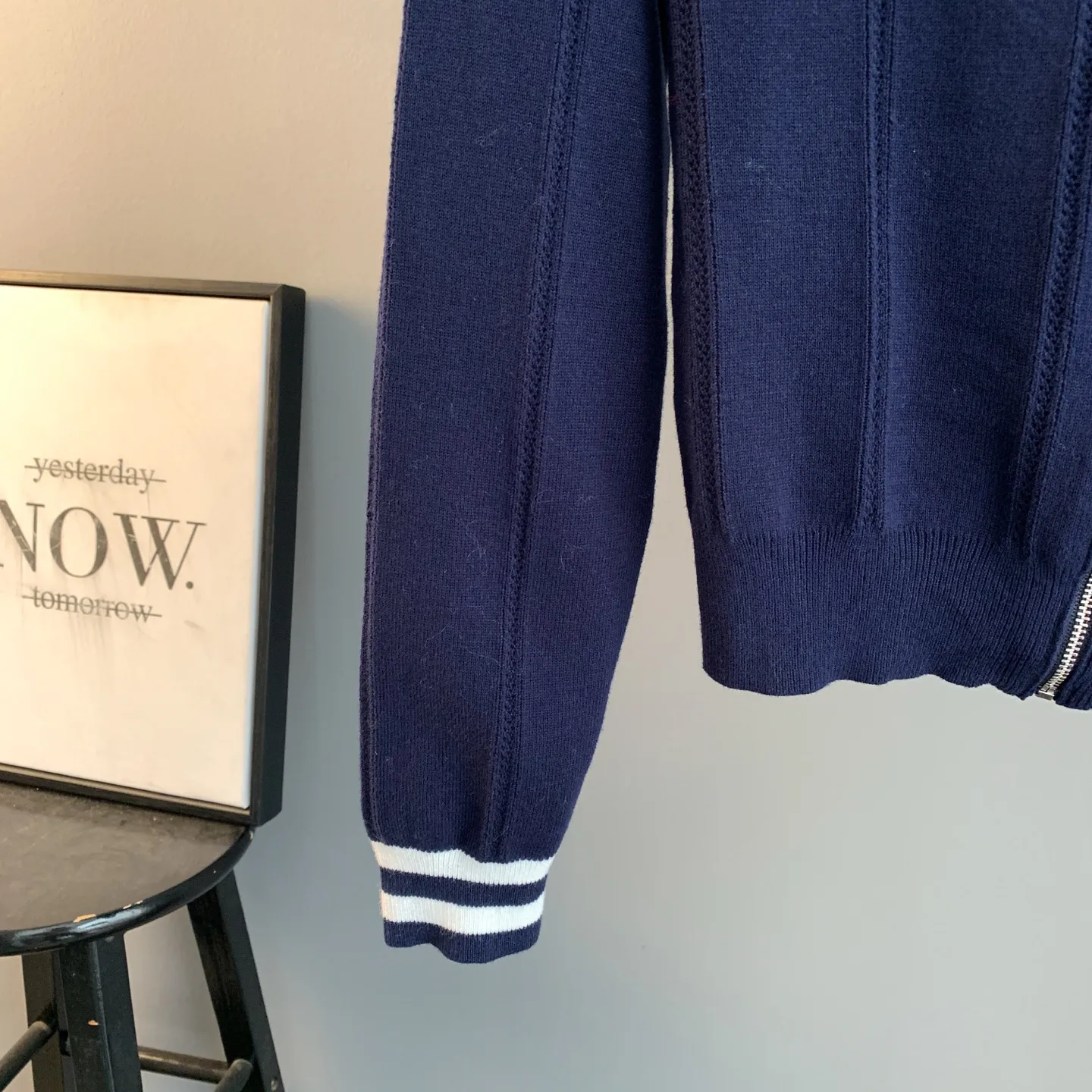 Logo-Embroidered Zip-Up Knit Cardigan D25524189 — view 10