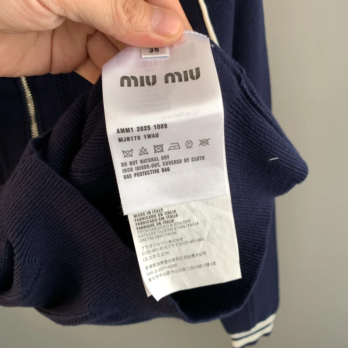 Logo-Embroidered Zip-Up Knit Cardigan D25524189 — view 11