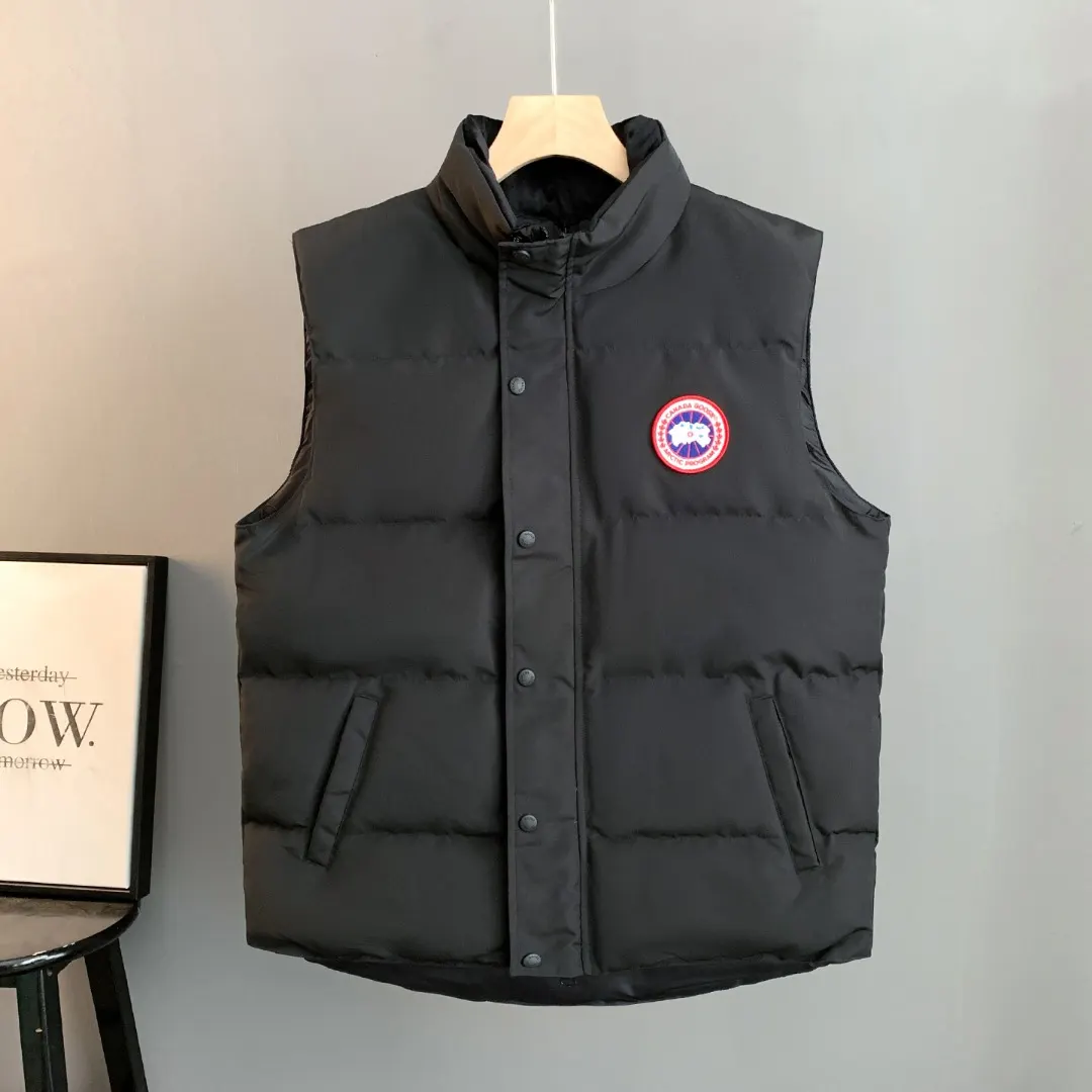 Canada Goose Freestyle Down-Filled Gilet D26024824