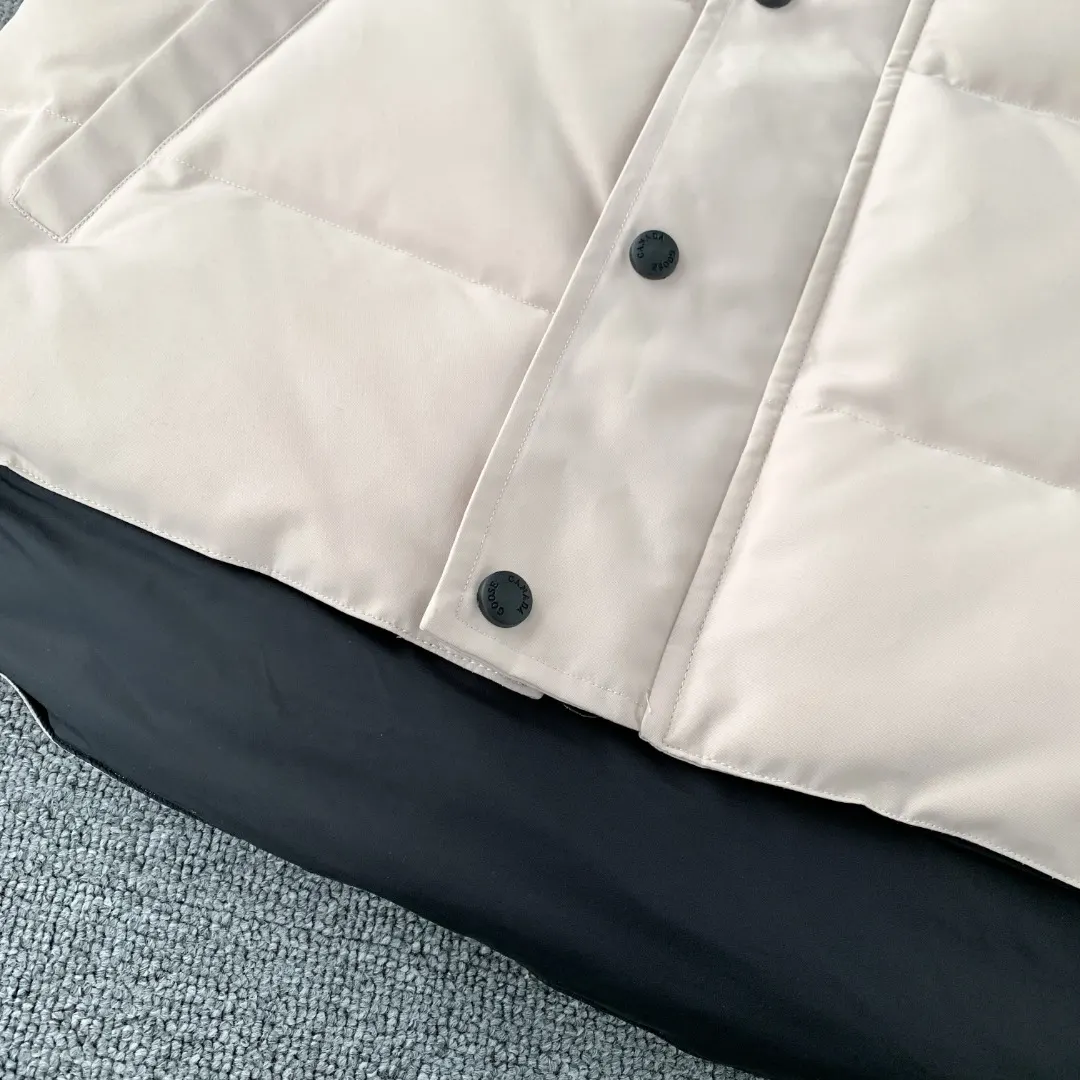 Down-Filled Quilted Gilet D26024821 — view 6