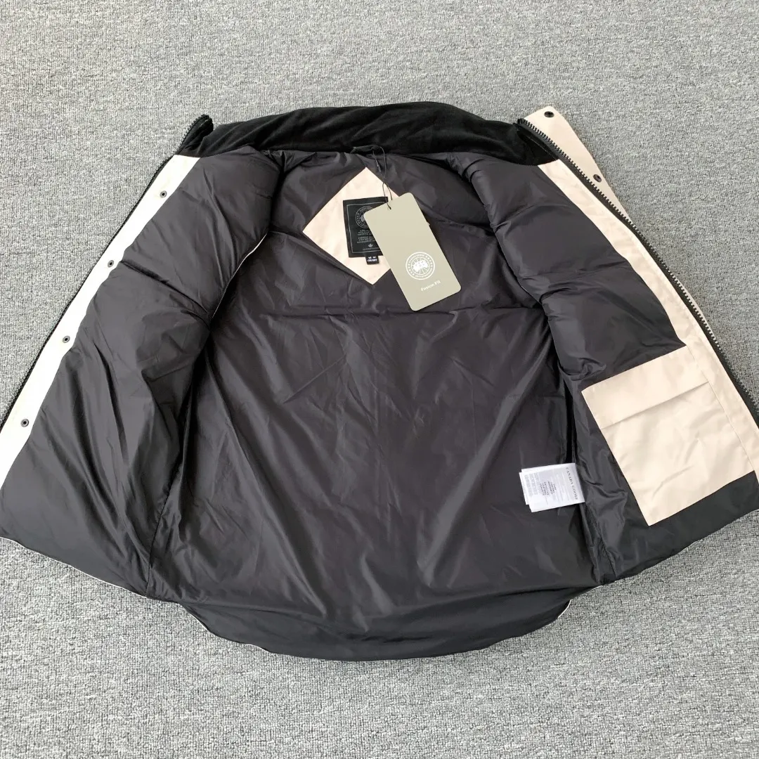 Down-Filled Quilted Gilet D26024821 — view 7