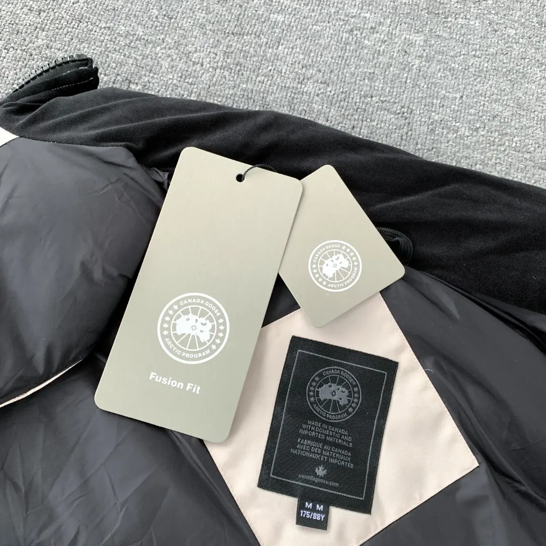 Down-Filled Quilted Gilet D26024821 — view 10