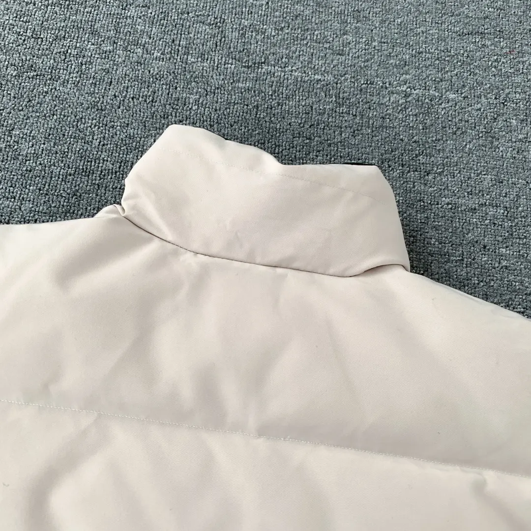 Down-Filled Quilted Gilet D26024821 — view 11