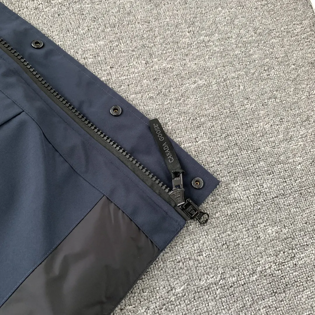 Down-Filled Quilted Gilet D26024825 — view 12