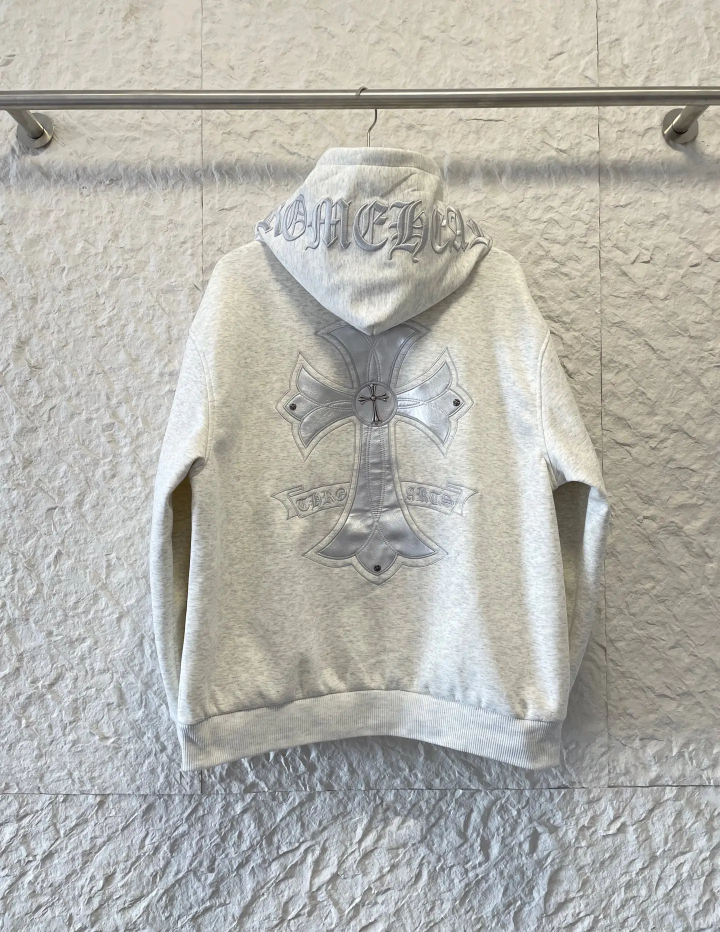 Embroidered Horseshoe Zip-Up Hoodie D26021528 — view 6