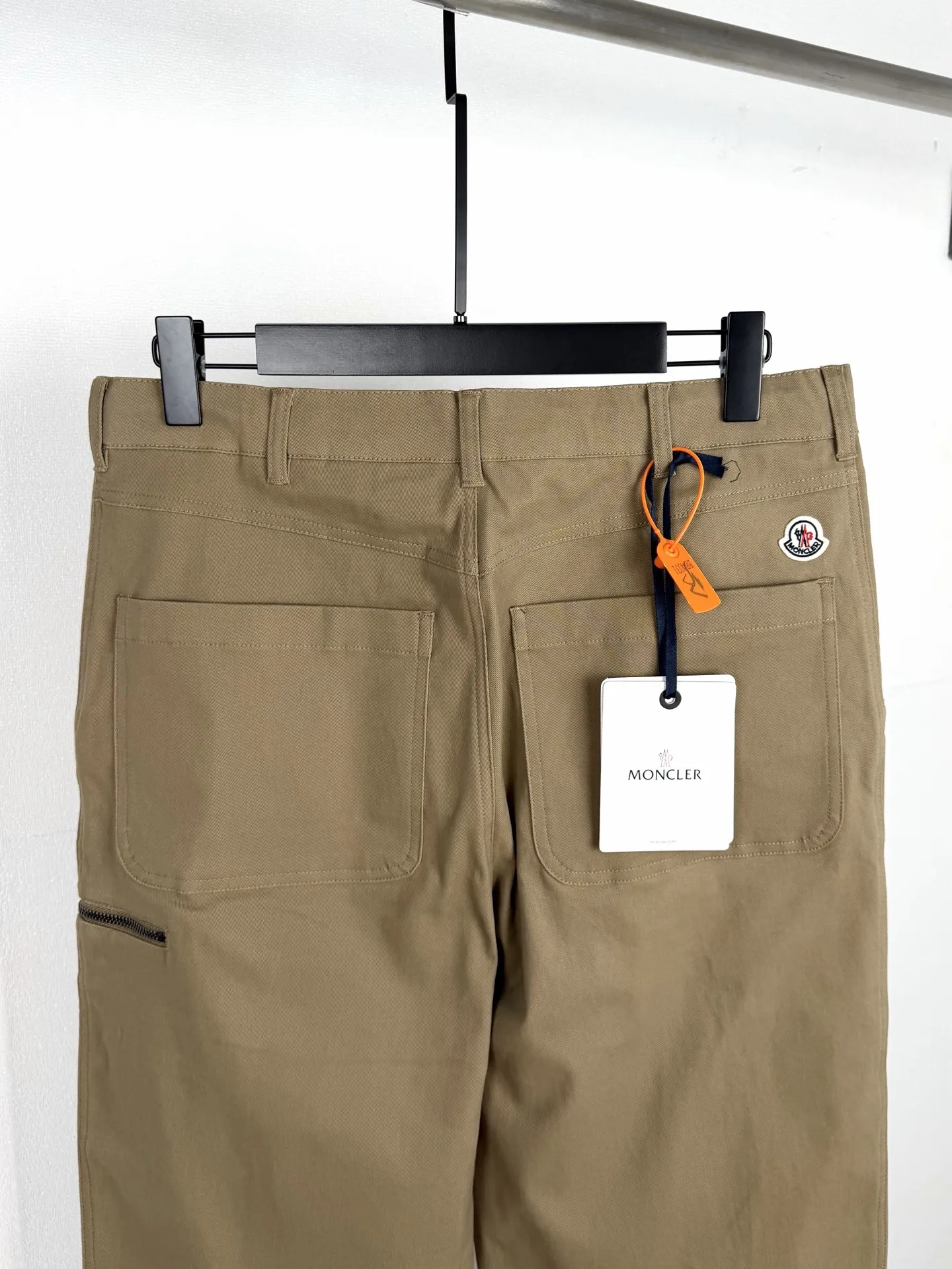Moncler Logo-Patch Straight-Leg Trousers D26021291 — view 4