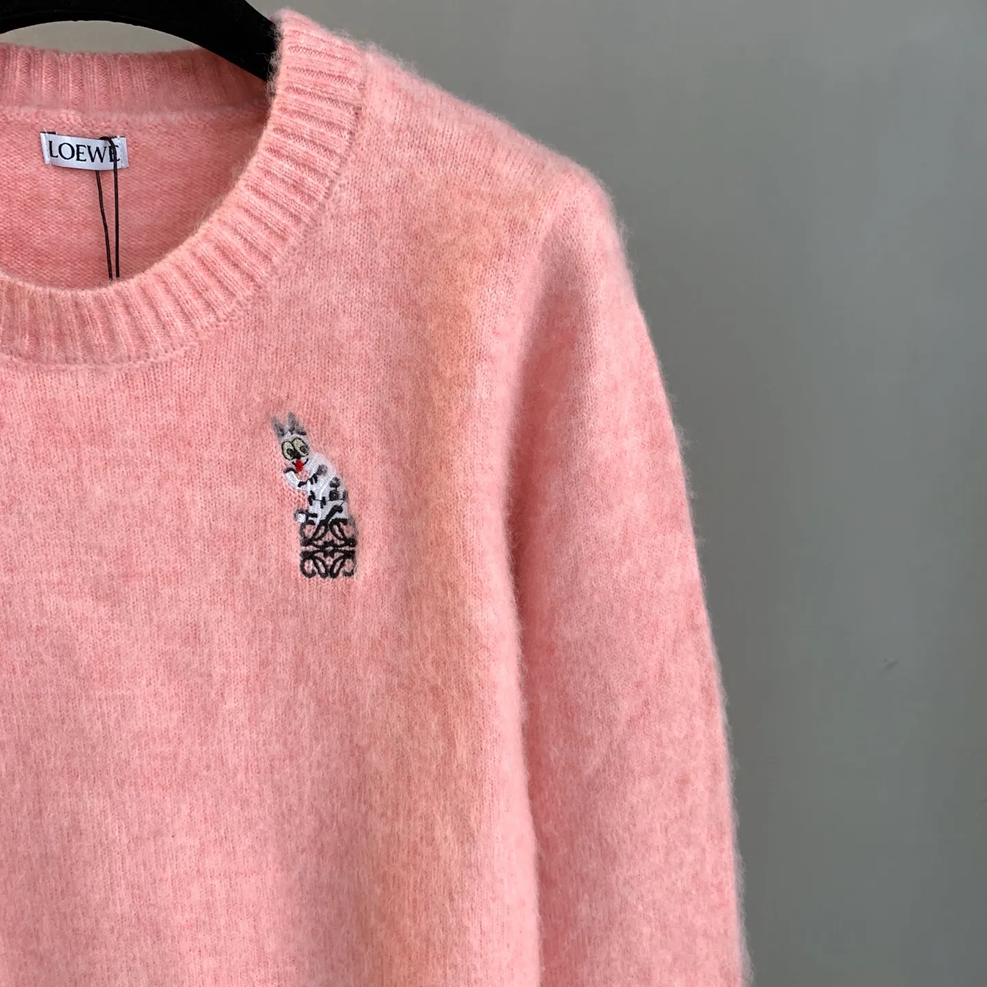 Rabbit Embroidery Wool Crew-Neck Sweater D26024194 — view 6
