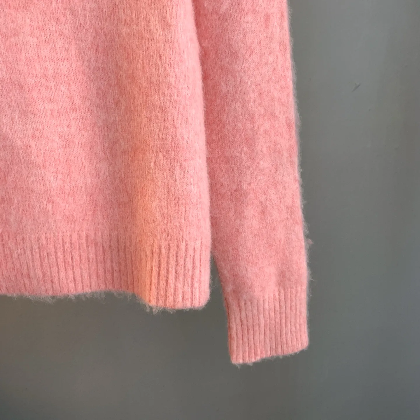 Rabbit Embroidery Wool Crew-Neck Sweater D26024194 — view 8