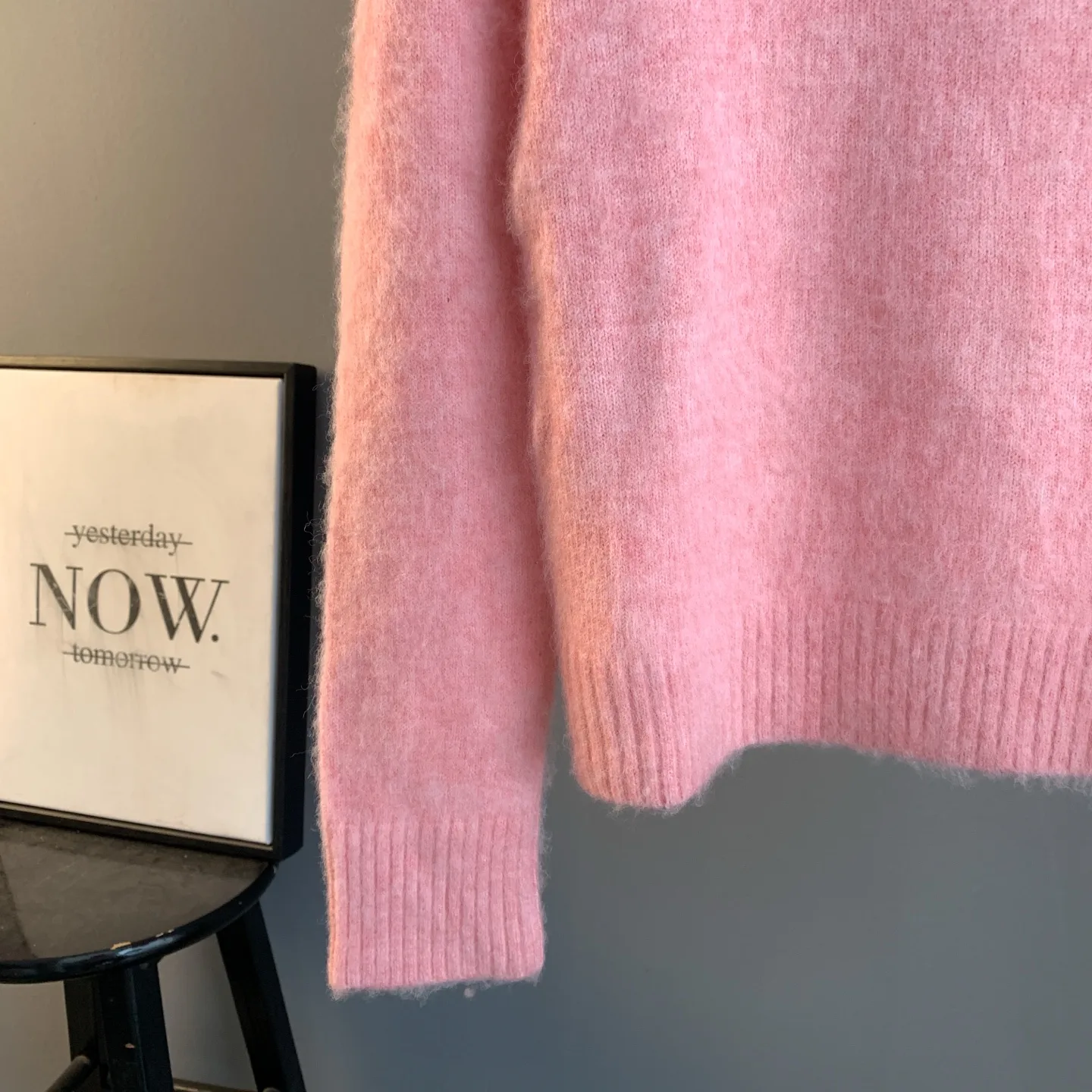 Rabbit Embroidery Wool Crew-Neck Sweater D26024194 — view 9