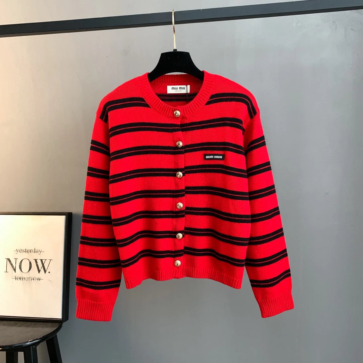Striped Wool-Blend Knit Cardigan D26024185