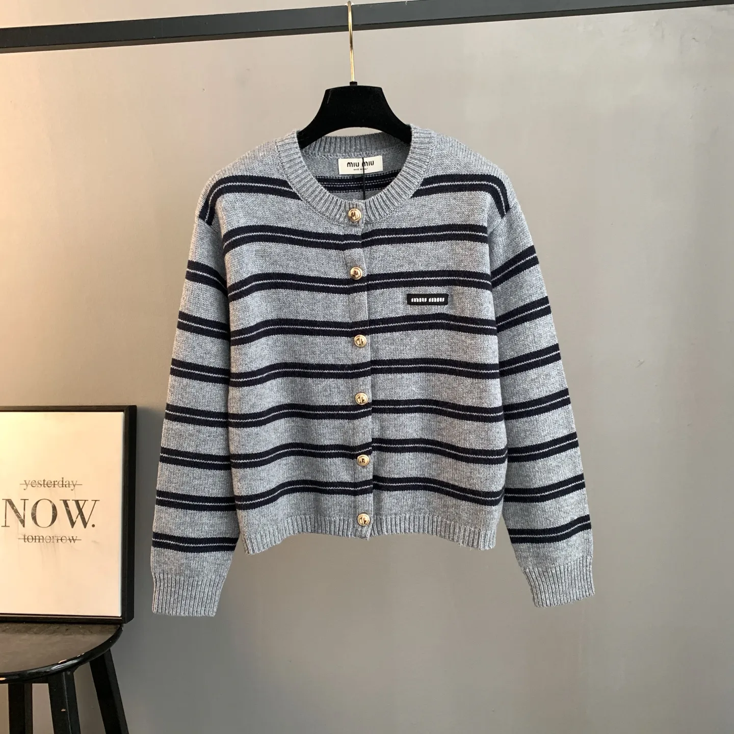 Striped Wool-Blend Logo Cardigan D26024186