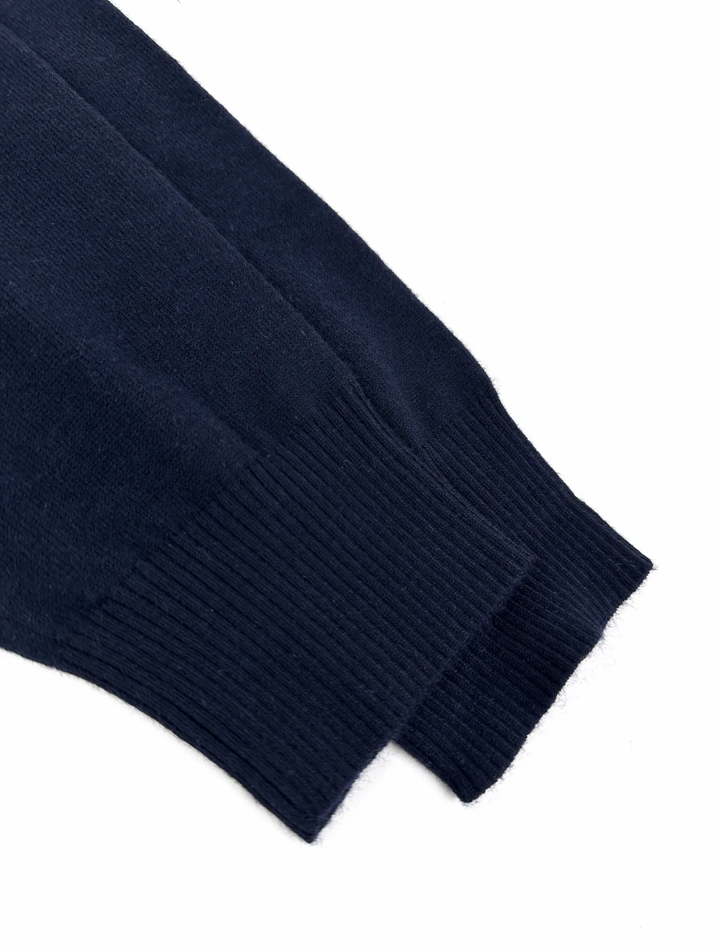 Layered-Effect Cashmere-Wool Blend V-Neck Sweater D26522700 — view 6