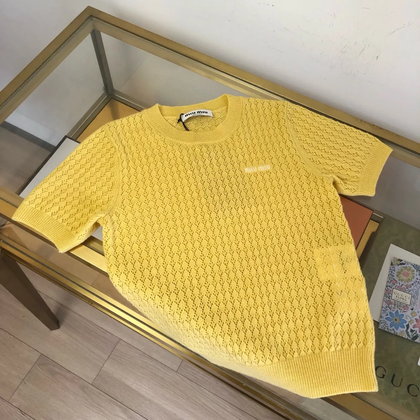 Open-Knit Cashmere and Silk Short-Sleeve Sweater D26524048 — view 3