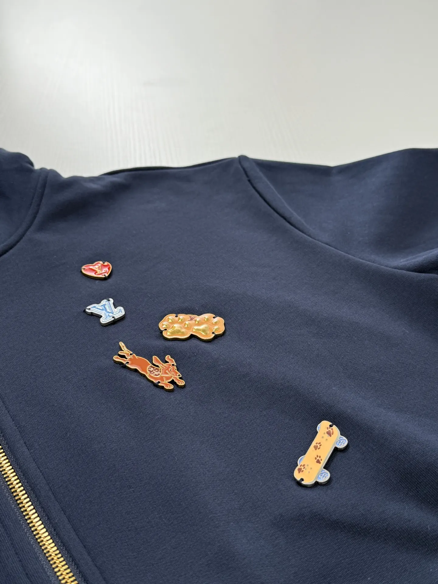 Badge-Embellished Zip-Up Hoodie D26821241 — view 7